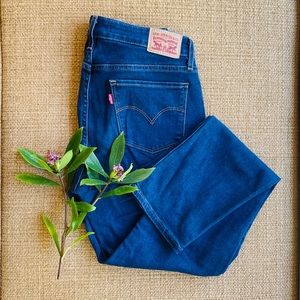 Levi 712 Slim Dark Wash Jean Size 29